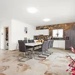 Villa Nur Pula