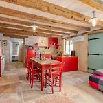 Gorgeous Apartment In Zminj With Wifi
