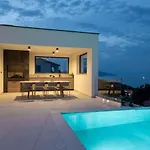 Spectacular Villa In Labin With Sauna, Private Pool