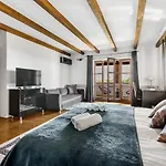 Villa Olea Mare With Private Heated Pool