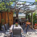 Apartment Elvi - Uma106 By Interhome