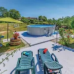 Apartment Glavani With Pool