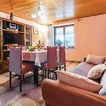 Apartment Glavani With Pool