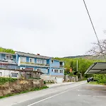 Studio Brsec 7796A