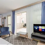 Garden Palace - Apartment Sembid With Terrace