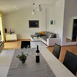 Apartment Petra Pekica