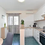Apartments Milka 2074