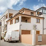 Apartment Bailey