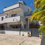 Apartments In Porec - Istrien 43008
