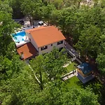 Villa Portum - Serenity, Comfort , Nature, Escape, Heated Pool - Labin