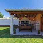 Holiday Home Nina - Pul507 By Interhome