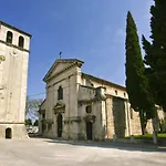 Spacious Apartment In Pula