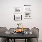 Royal Rei Suite