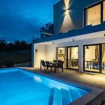 Villa Kalu 2