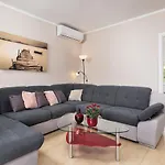 Apartment Loredana
