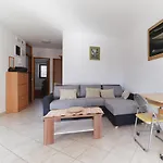 Apartments Lidija