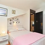 Apartment Kreso 1791