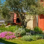 Villa Carla With Private Pool & Kids Playground - Pet Friendly