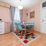 Apartment Deluxe