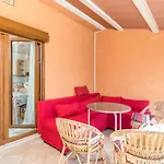 Apartments Orange 709