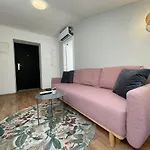 Apartment M&A - Heart Of The City, 20M From Beach