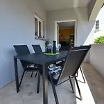 Noemi & Ana Apartment
