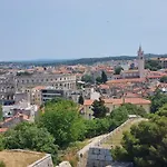 Pulabella