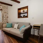 Anfora Deluxe Apartment