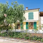 Orange Apartment With Pool & Garden