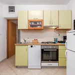 Apartments Lora 2