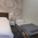 Villa Suzana With Heated Pool And Outdoor Billiards