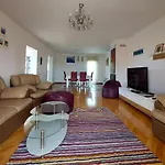 Relax To The Max With The Sea View