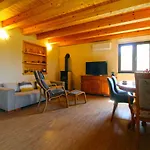House Stella 1319