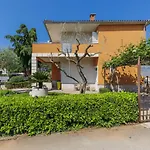 Apartment Villa Alba-1 By Interhome