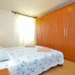 Holiday Home Laura - Pul470 By Interhome