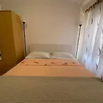 Room Omera