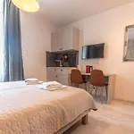 L&B City Center Studios Apartments