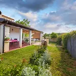 Charming Holiday House With Beautiful Garden And Grill