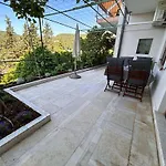 Apartment Near The Sea 650