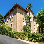 Palm And Palmino Garden Apartments Near Lungo Mare