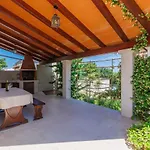 Stylish Flats With Two Bedrooms In Premantura