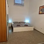 Apartment Toni