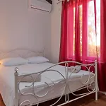 Villa Spadici Next To The Sea