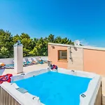 Villa Coral Reef