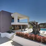 Luxury Villa In Vodnjan With Swimming Pool
