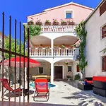 Fascinating Apartment In Medulin Near Beach