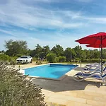 Villa With Pool 1 Km From The Beach