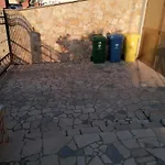 Apartment A & N With Free Private Parking