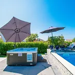 Villa Spa 1 In Porec,Istrien - Istrabook