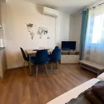 Studio apartman Mia